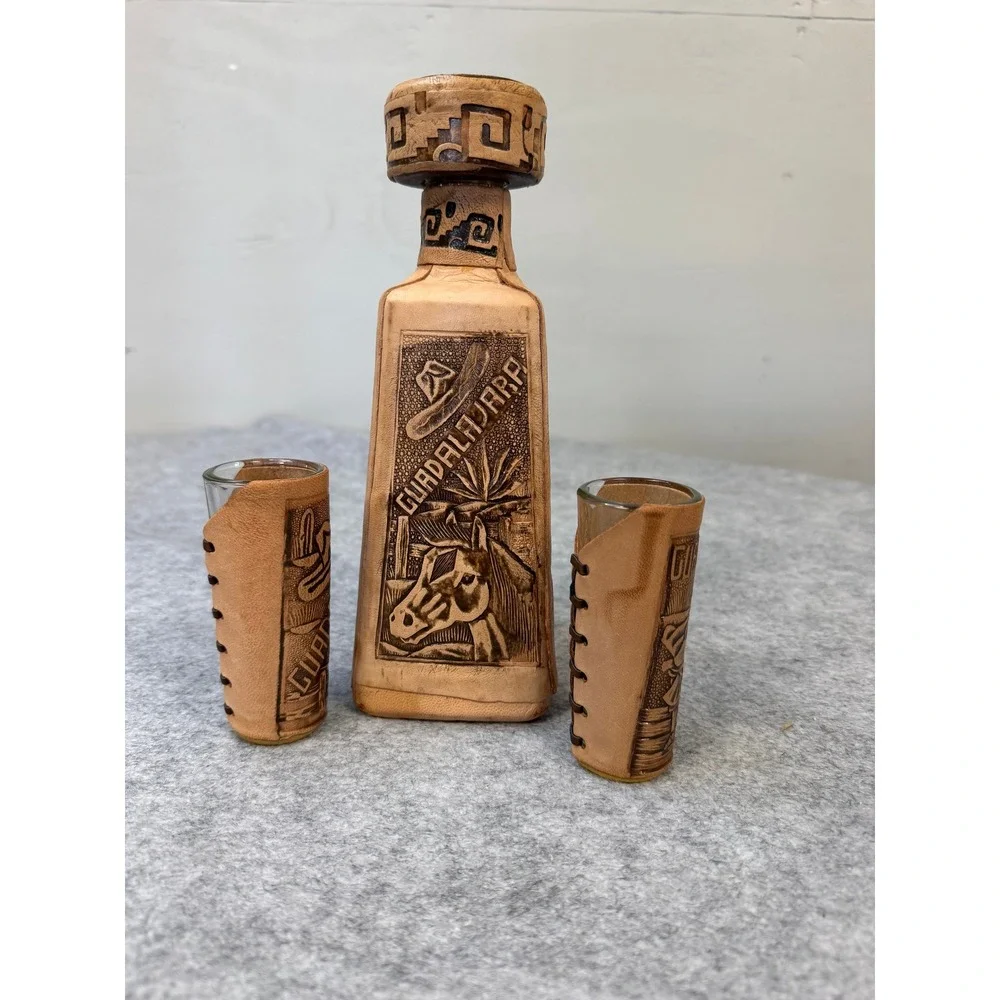 Vintage‎ Guadalajara Mexico Leather Wrapped Tequila Decanter and 2 Shot Glasses